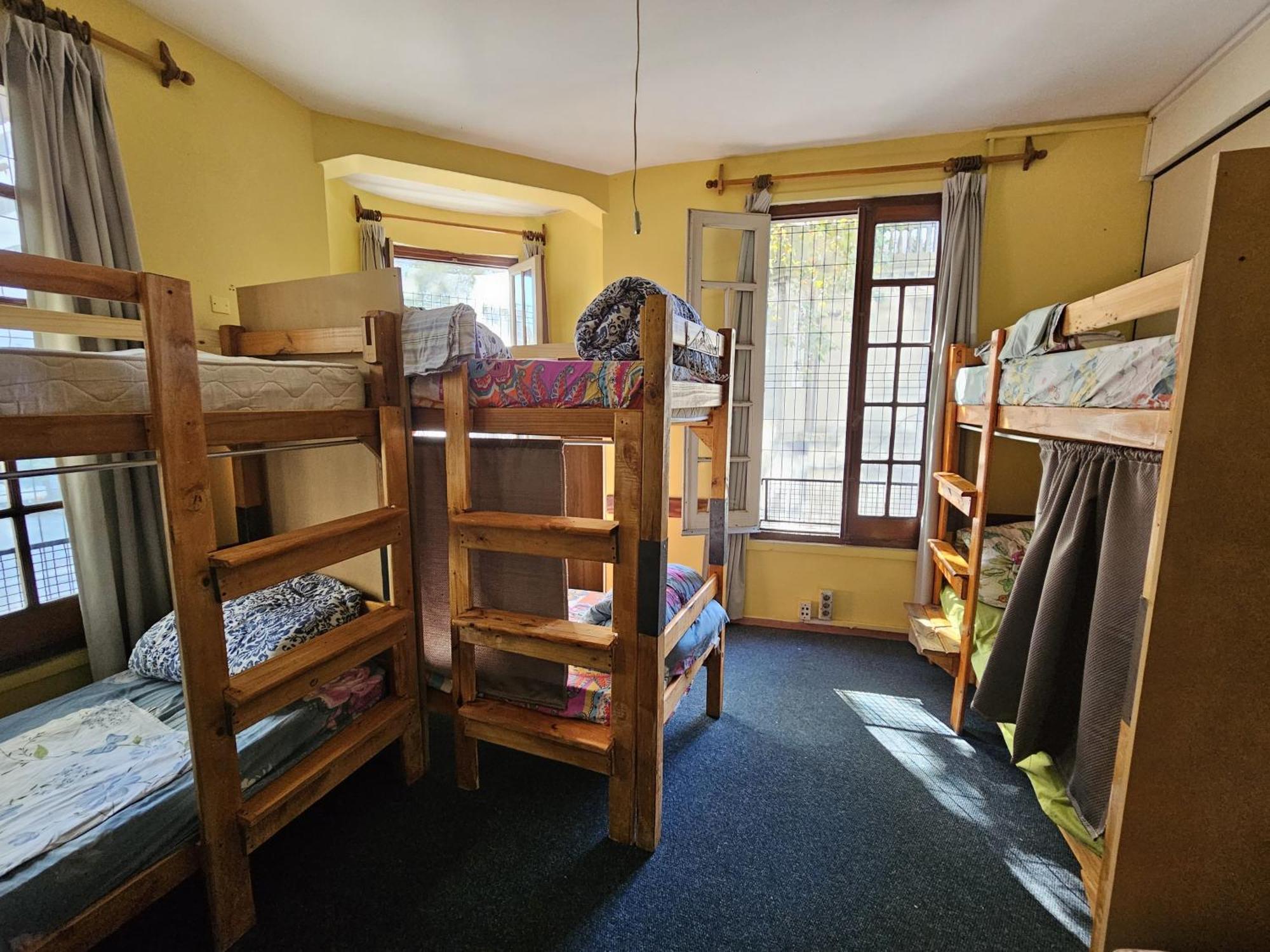 Montevideo Hostel Экстерьер фото